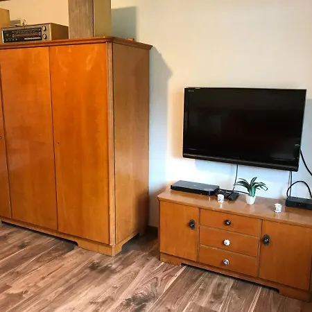 בית אירוח Helles Doppelzimmer Im Untergeschoss Mit Bad Im Gruenen Nahe Potsdam מיכנדורף