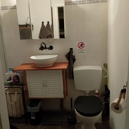 בית אירוח Helles Doppelzimmer Im Untergeschoss Mit Bad Im Gruenen Nahe Potsdam מיכנדורף