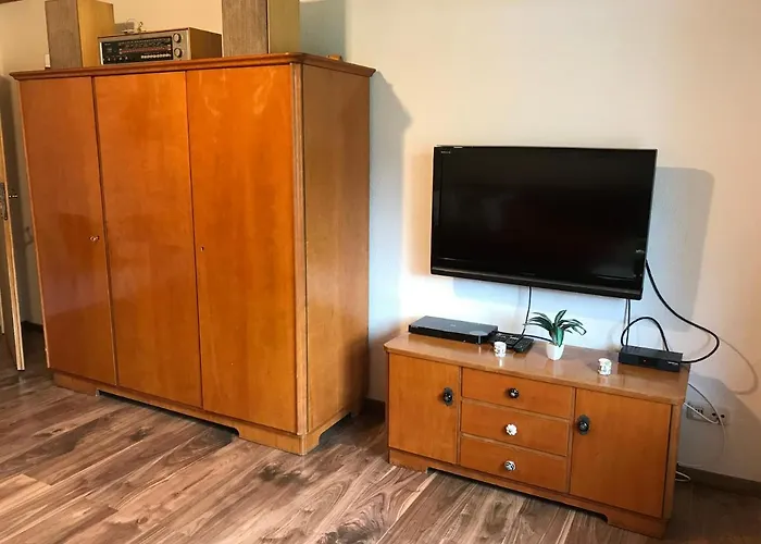 Quarto em Acomodações Particulares Helles Doppelzimmer Im Untergeschoss Mit Bad Im Gruenen Nahe Potsdam Michendorf