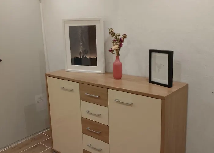 Helles Doppelzimmer Im Untergeschoss Mit Bad Im Gruenen Nahe Potsdam * Michendorf